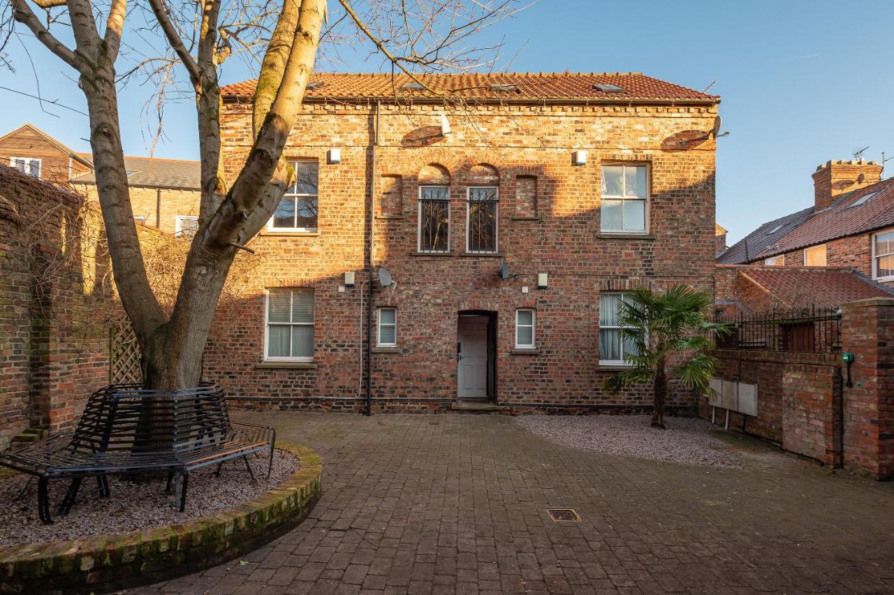 The Old Coach House Apartment York Ngoại thất bức ảnh